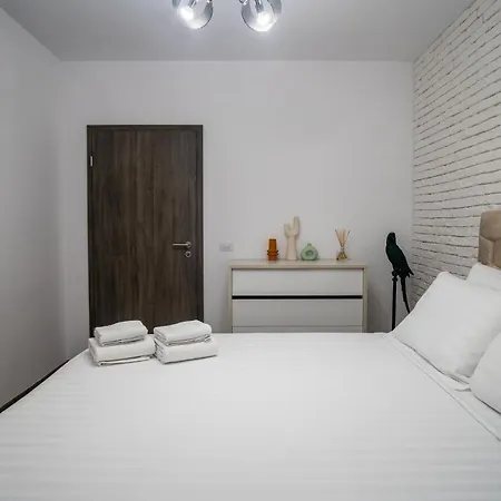 Apartbnb Vibe 32 * Brasov